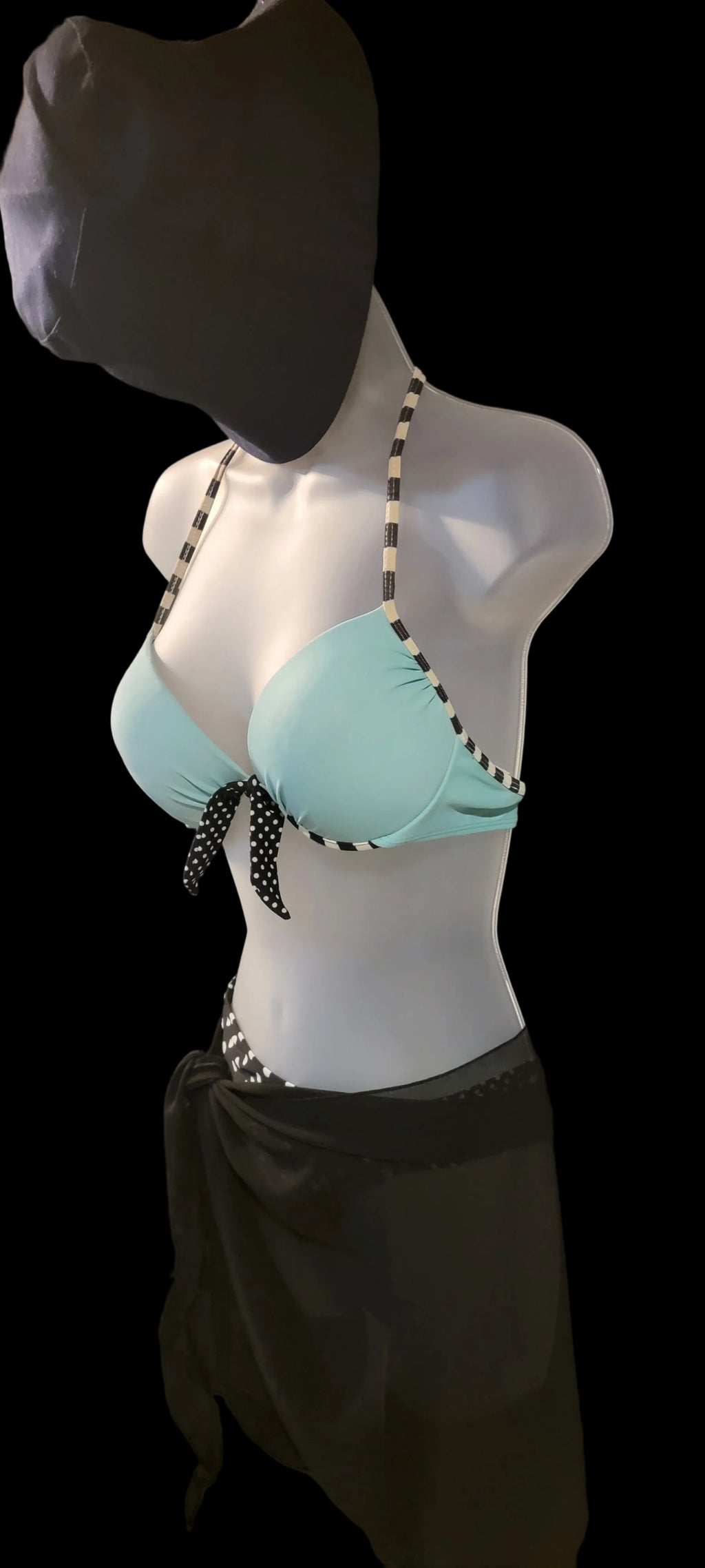 Women's sultry bikini sets