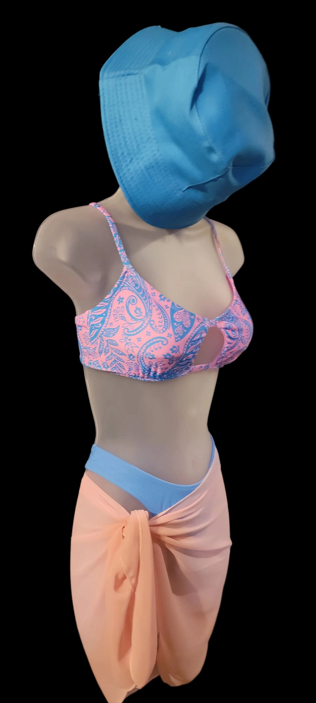 Women's sultry bikini sets
