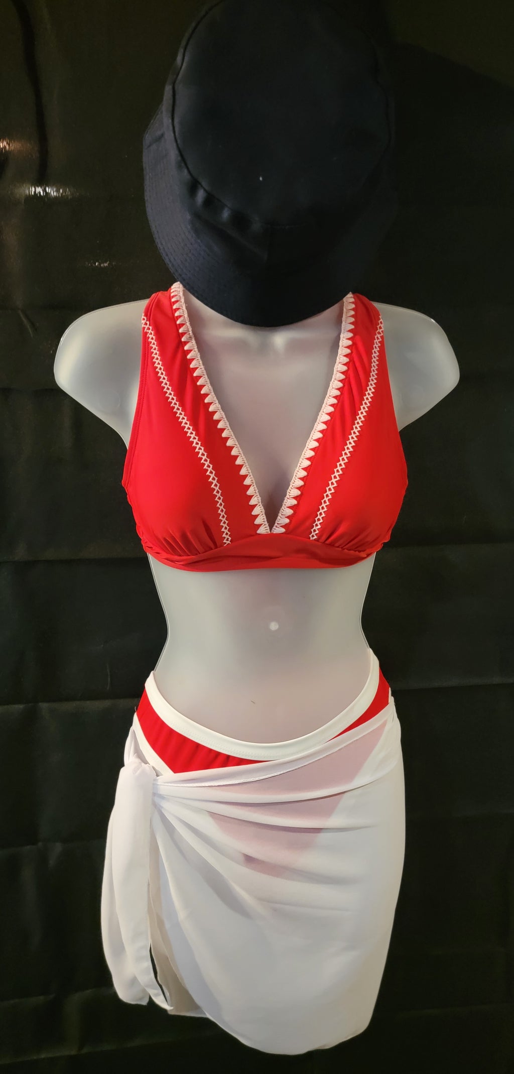 Women's sultry bikini sets