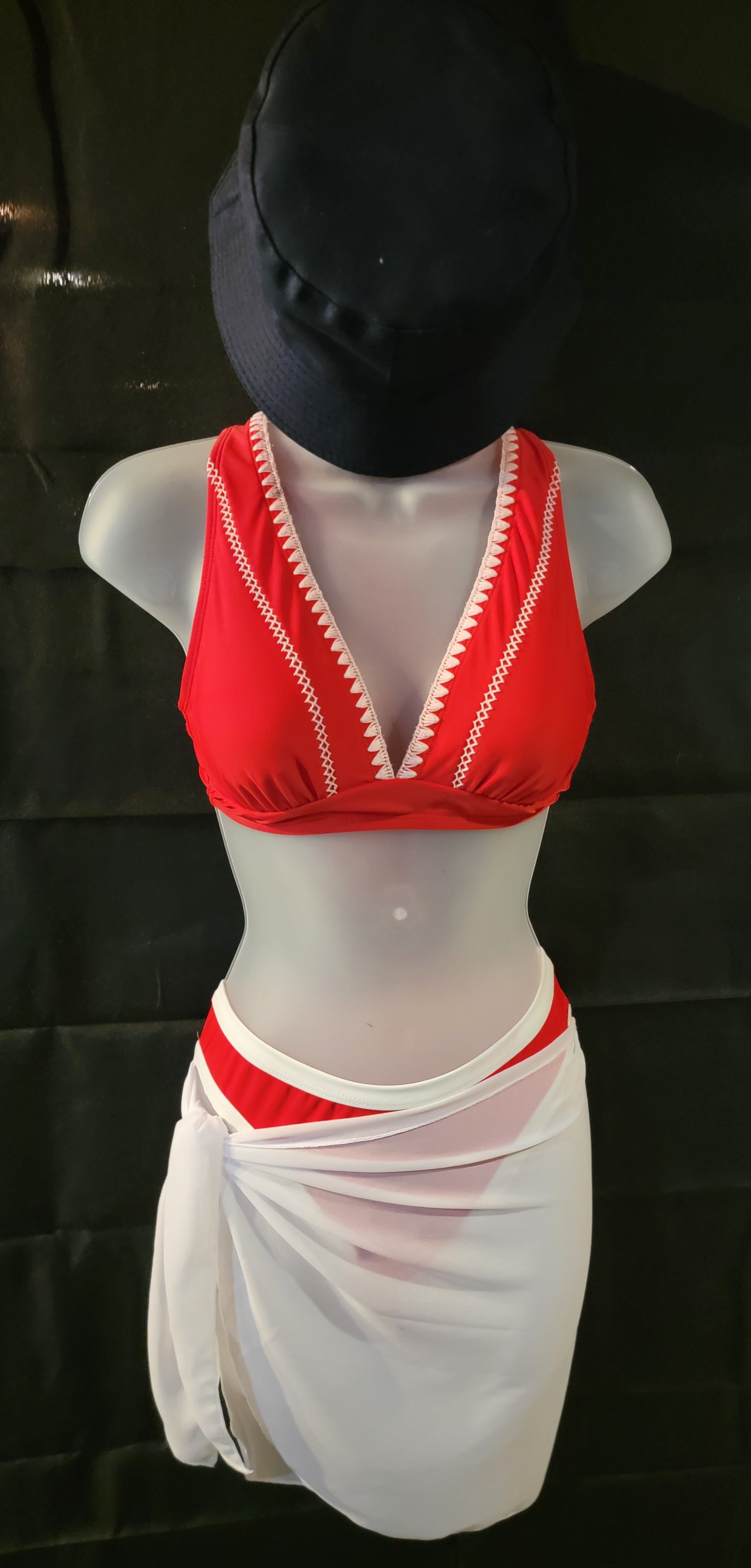 Women's sultry bikini sets