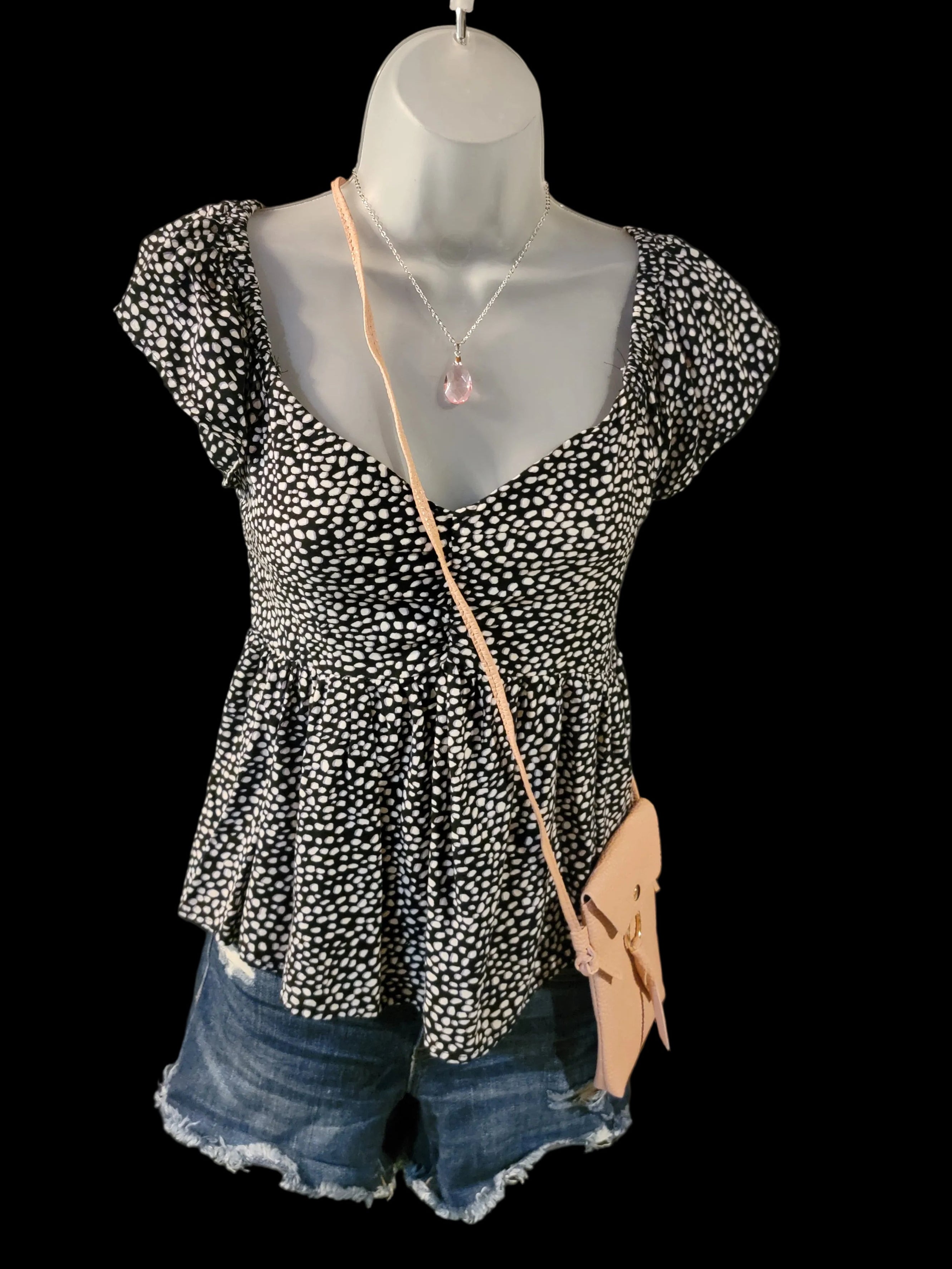 Women's playful summer outfits