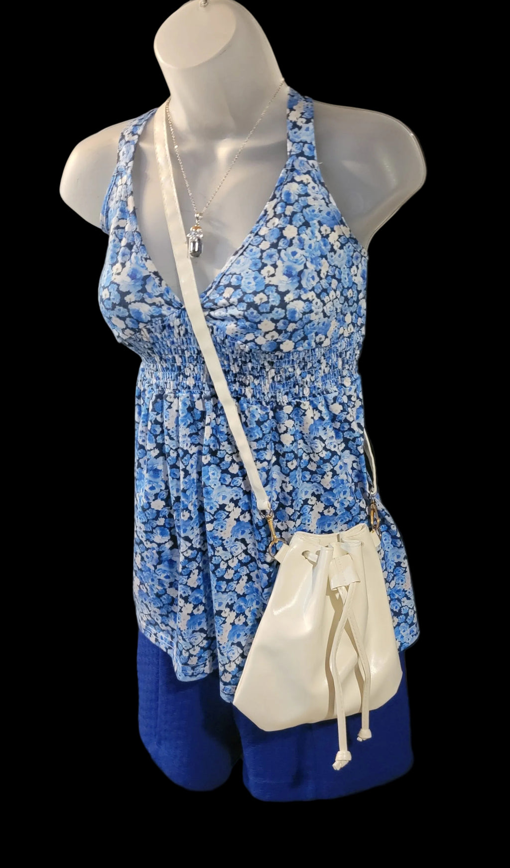 Women's playful summer outfits